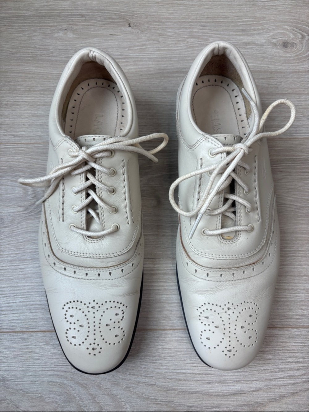 Lacoste Men's Cream Lace-Up Leather Oxfords